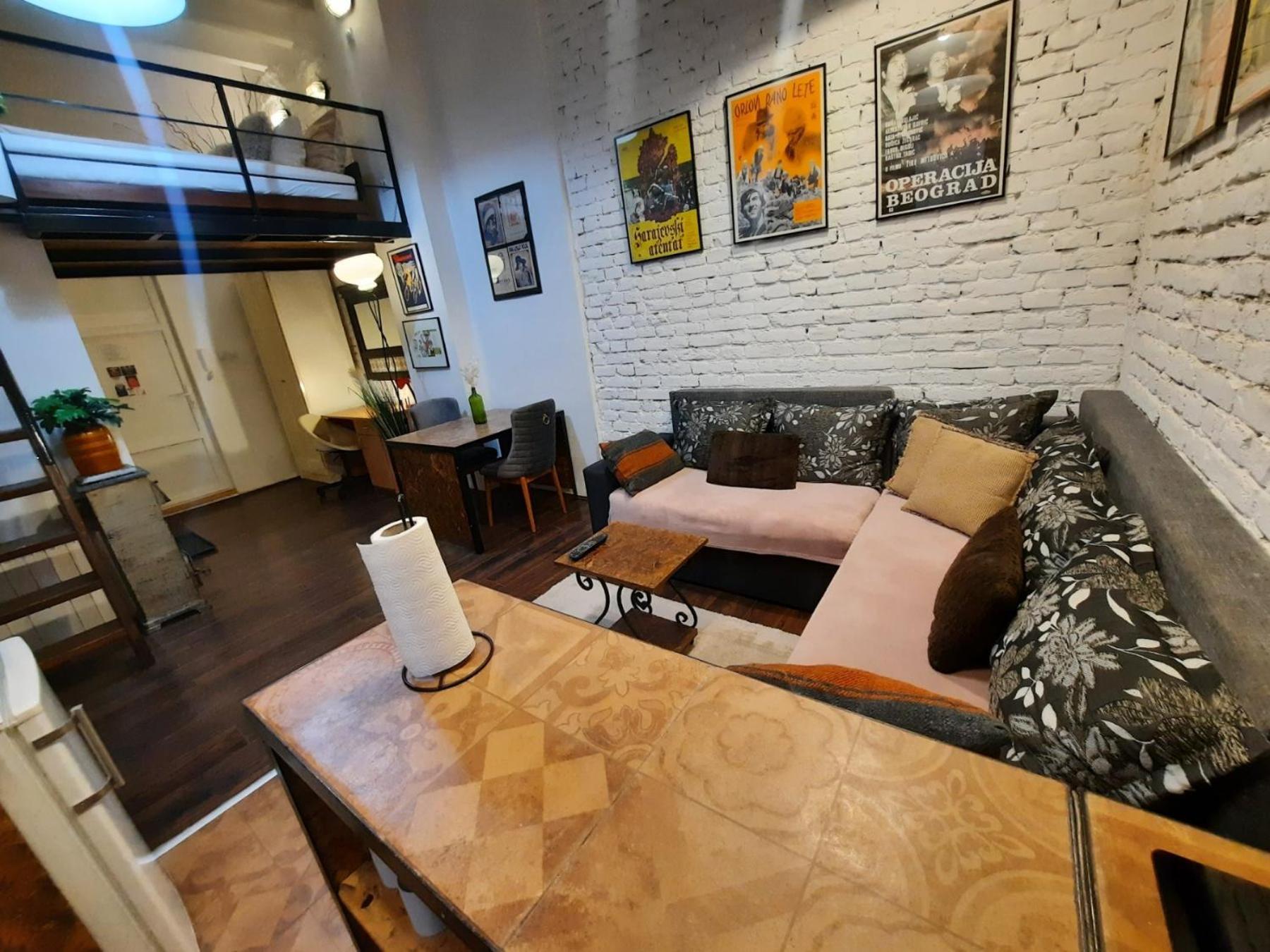 Апартаменты Authentic Belgrade Centre - Split Level Loft With Patio In Courtyard Экстерьер фото