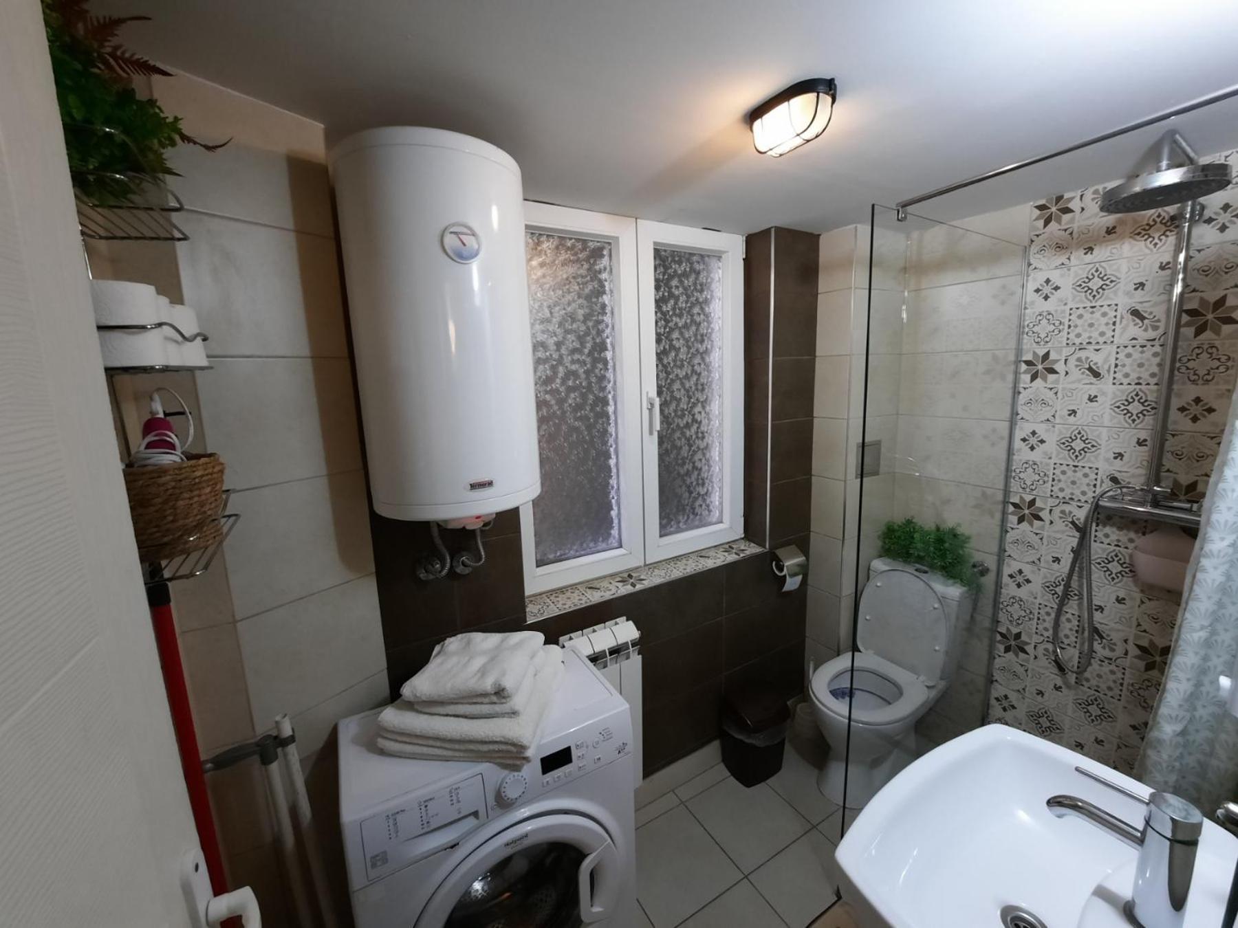 Апартаменты Authentic Belgrade Centre - Split Level Loft With Patio In Courtyard Экстерьер фото