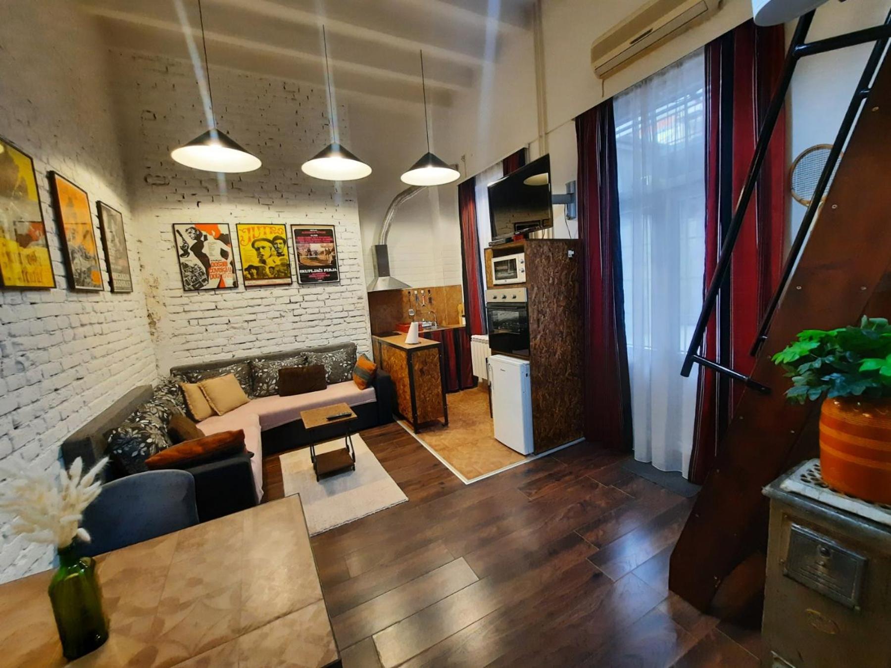 Апартаменты Authentic Belgrade Centre - Split Level Loft With Patio In Courtyard Экстерьер фото