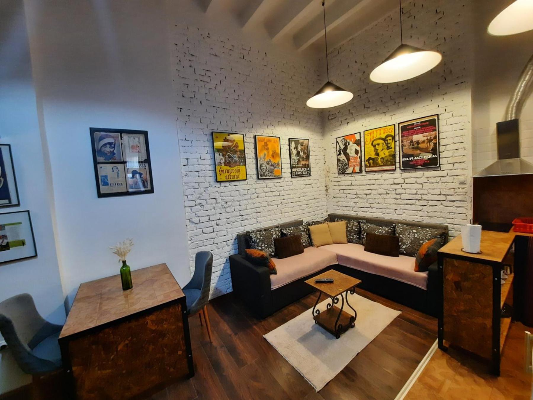 Апартаменты Authentic Belgrade Centre - Split Level Loft With Patio In Courtyard Экстерьер фото